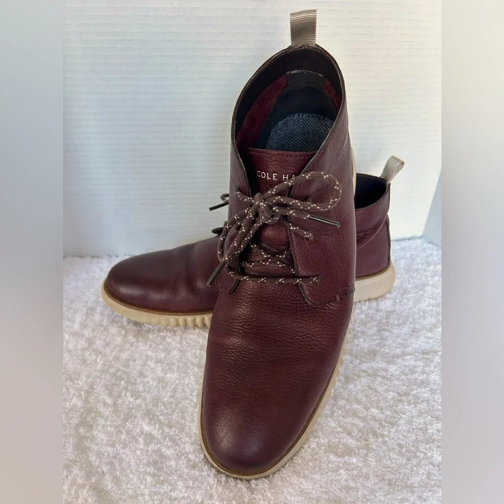 Cole Haan Lace up Chukka Boot in Burgandy Leather Size 11